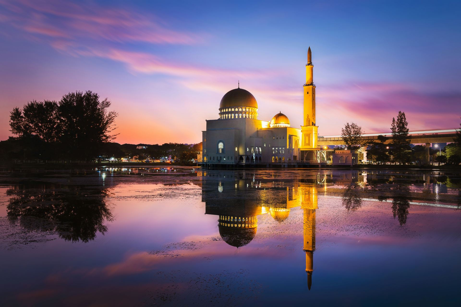 shah-alam-travel-excellent-trasnport